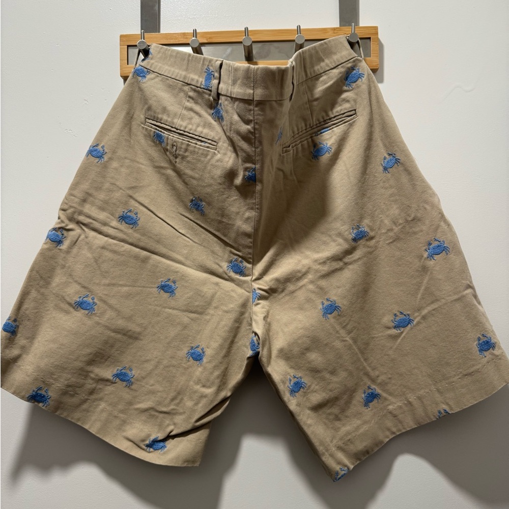 J. McLaughlin Beige Shorts with Blue Crab Embroidery - Picture 3 of 4